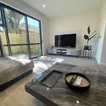 Stylish 2 Bed Retreat Close To Cbd With Parking